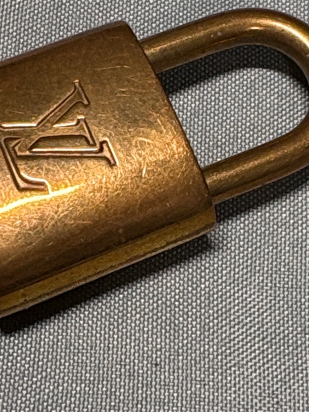 Louis Vuitton Brass Padlock with Key #325 - Designer Bag Accessory - Picture 4 of 6